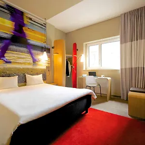*** Otel Ibis Centro İtalya