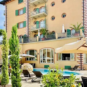 Otel La Pigna, Marina di Pietrasanta